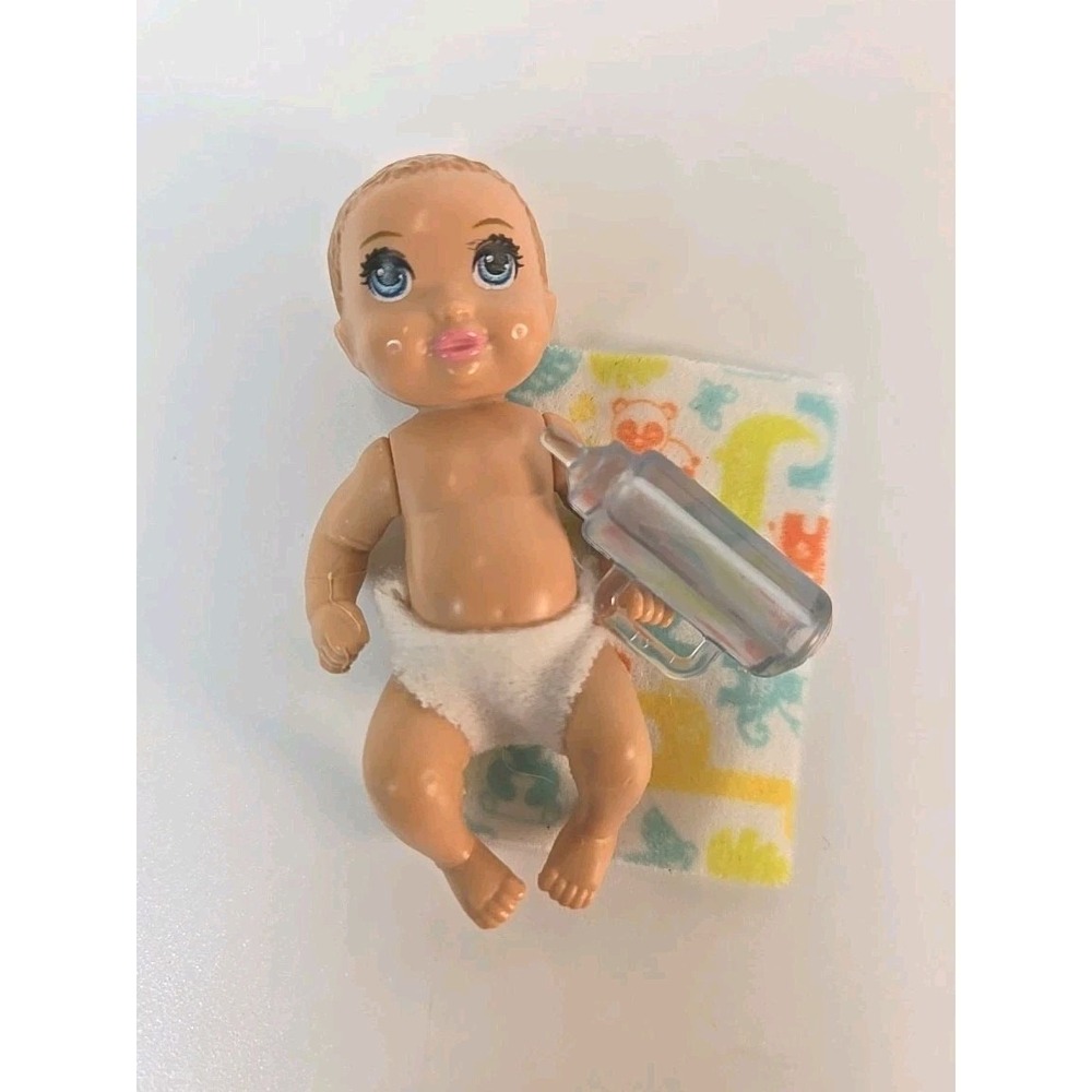 Barbie Blonde Baby Mini Figure Moving Extremities‎ Toddler Doll Bottle Blanket